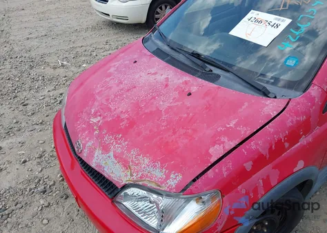 2001 Toyota Echo z USA, uszkodzony, nr VIN JTDBT123610123655